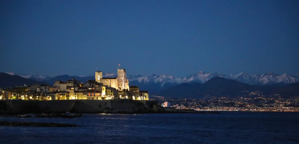 visiting antibes by night boat