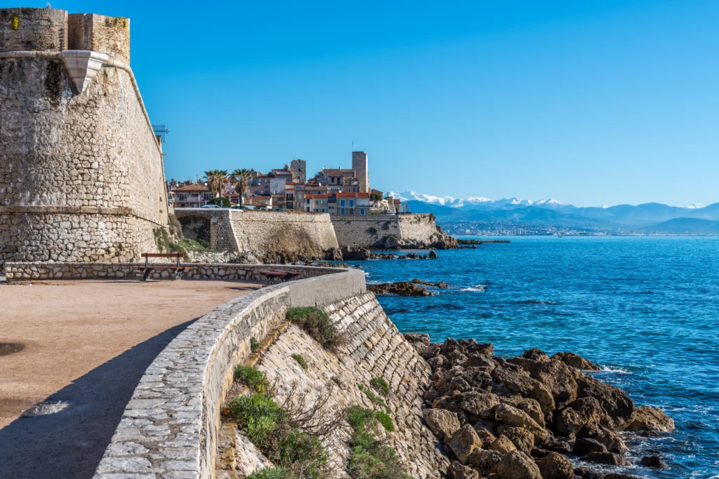 visiting antibes tips