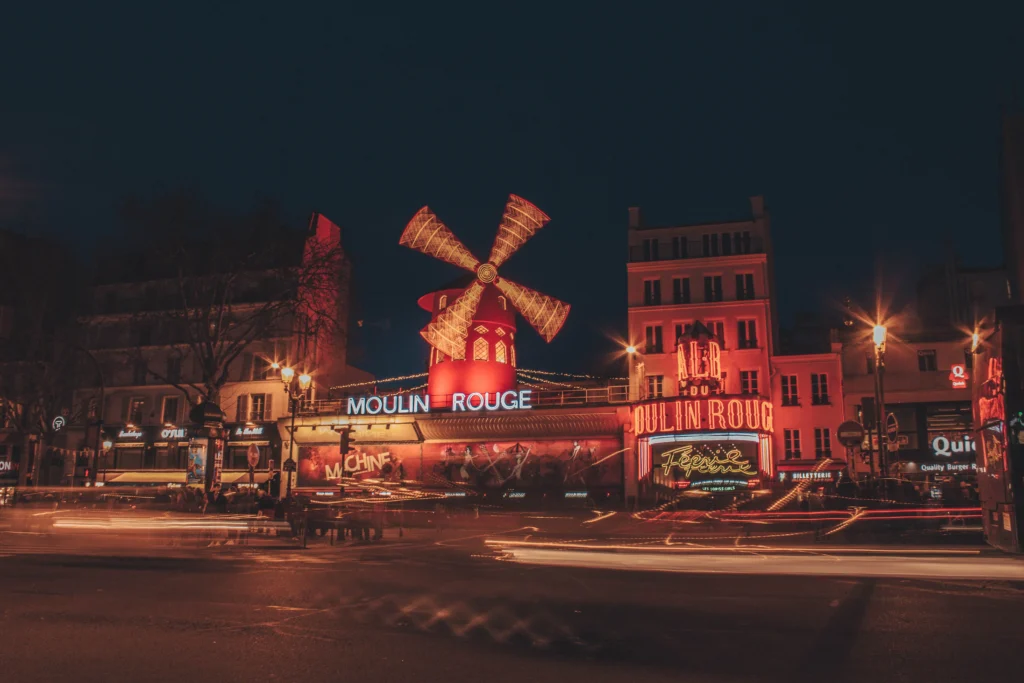 moulin rouge things to do in paris