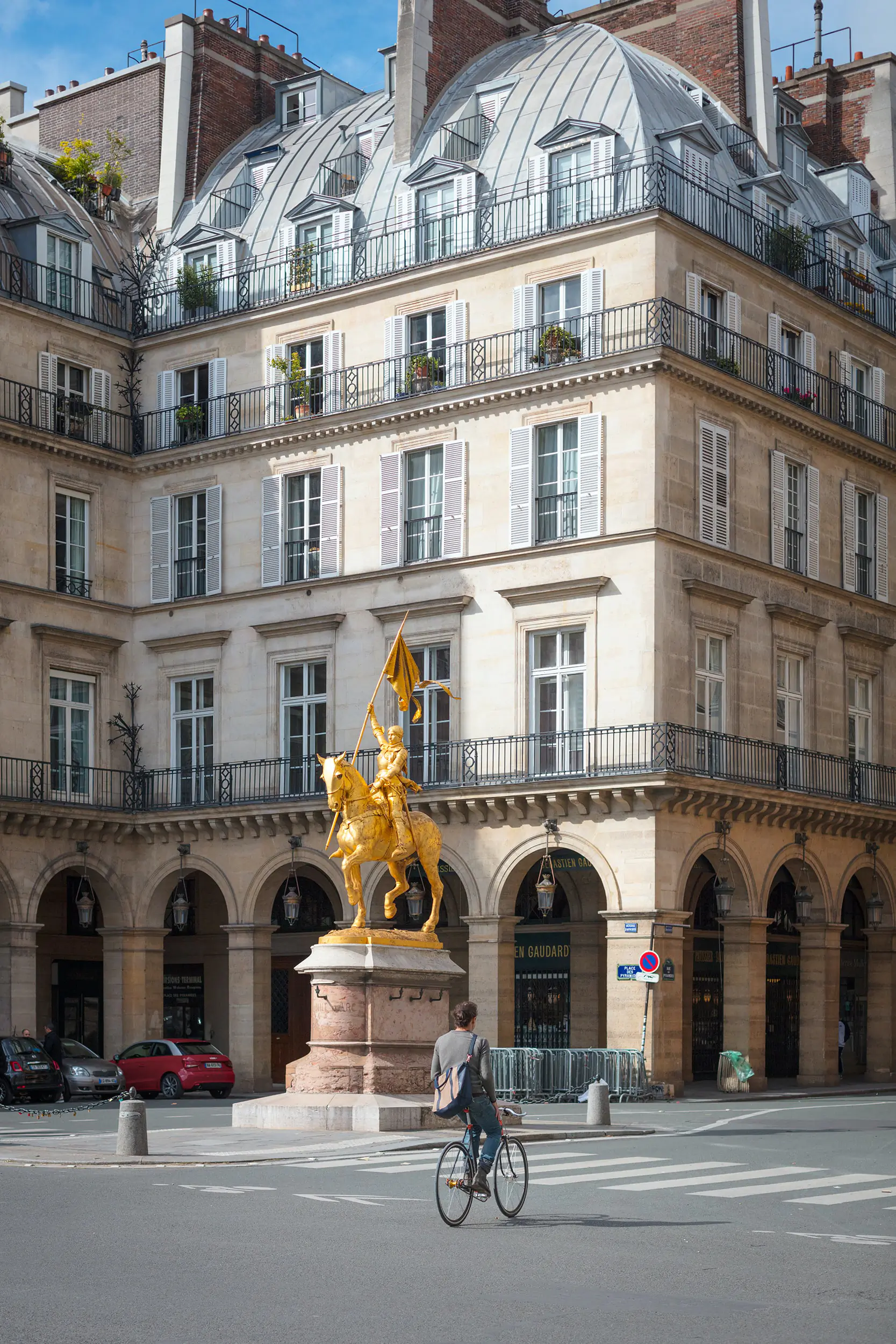 where to stay paris hotels