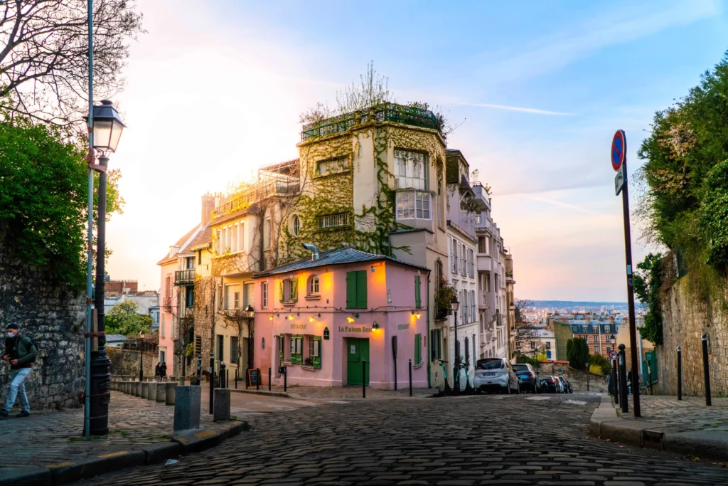 unusual things to do in paris