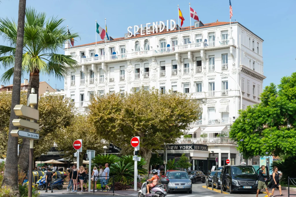luxury hotel croisette cannes france