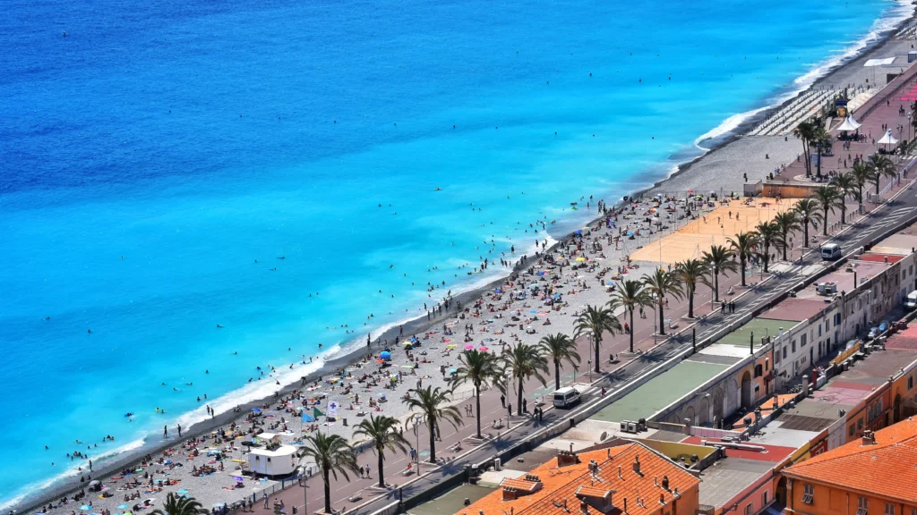 where to stay in nice accommodation hotels